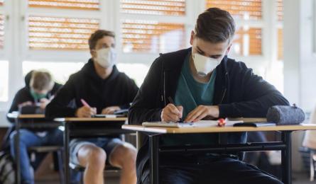 aithousa sxoleiou koronoios