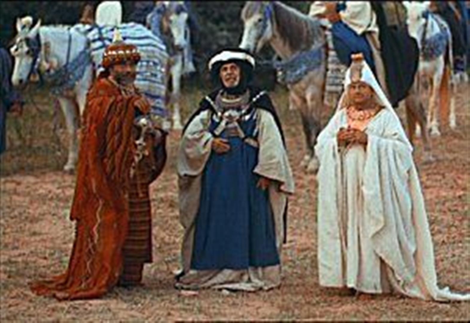 Οι Τρεις Μάγοι κατά την παράδοση Μελχιώρ, Βαλτάσαρ και Γασπάρ, η φωτογραφία είναι από την τηλεταινία ο Ιησούς από τη Ναζαρέτ